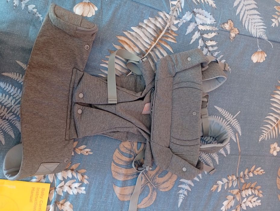 Ергономична раница за бебе