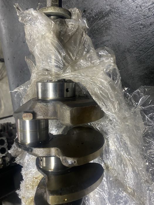 Коленвал Lexus 460