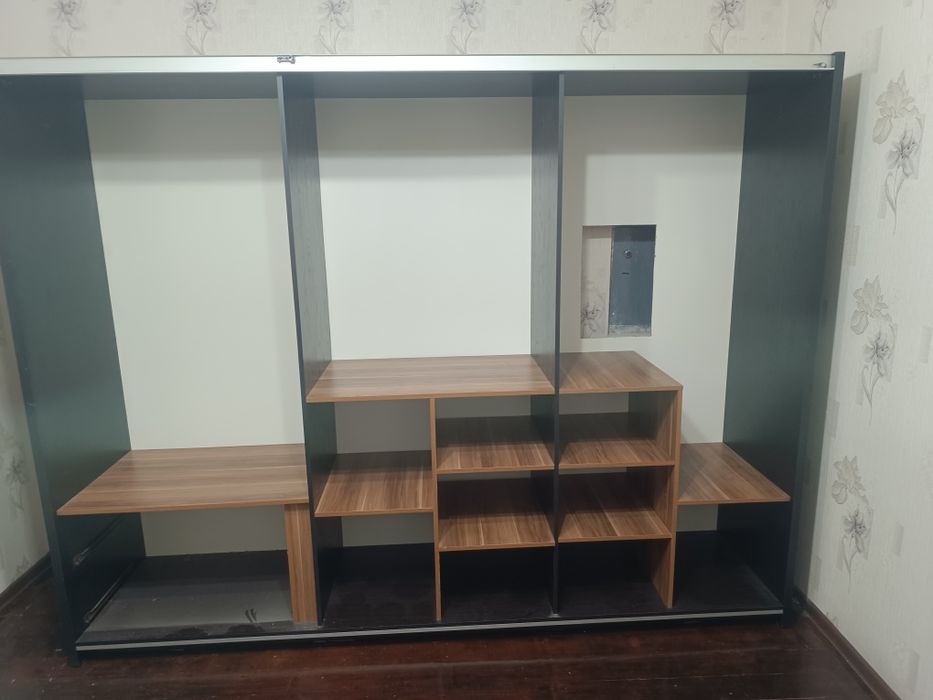 Продается Спальный гарнитур