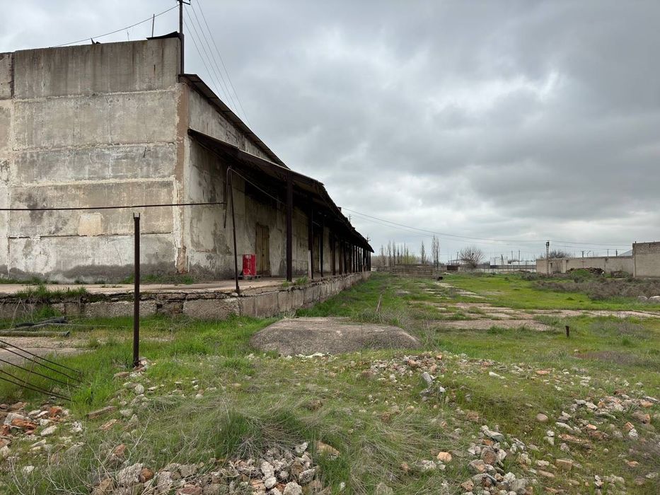 Продается база 3,5 га в г. Нуравшон (Тойтепа)