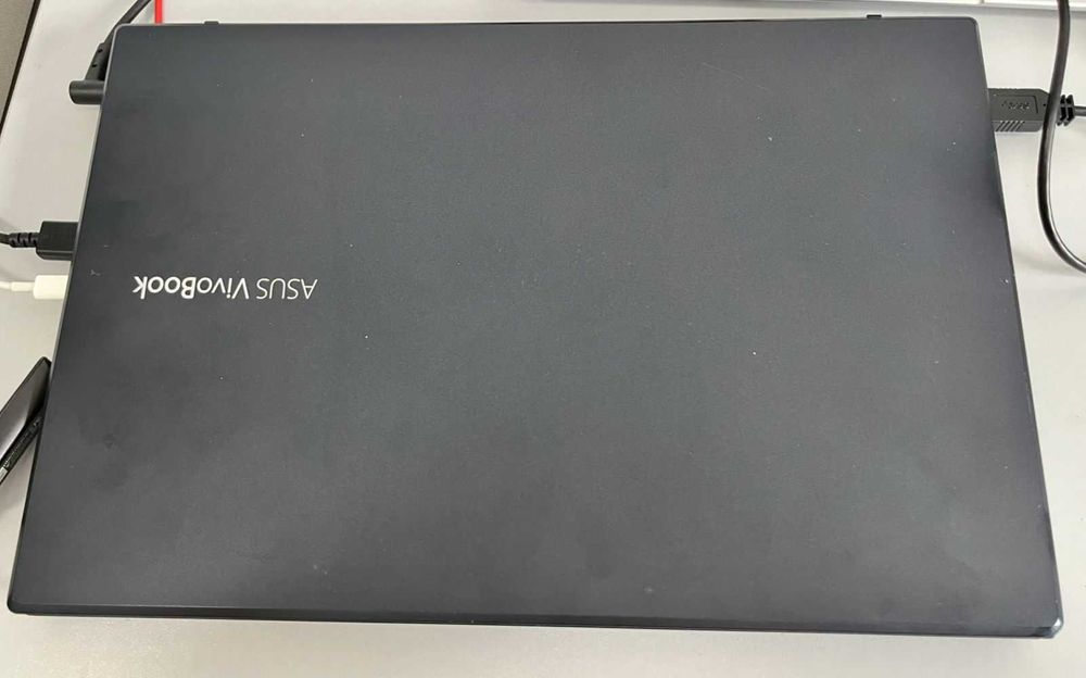 ASUS VivoBook X571LI