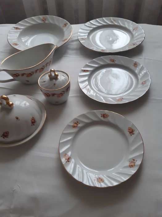 Столовый сервиз на 6 персон, новый, Россия