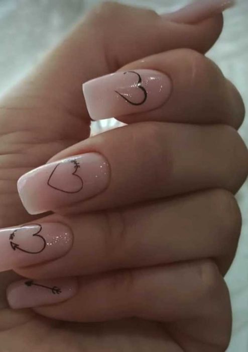 Маникюр у себя на дому