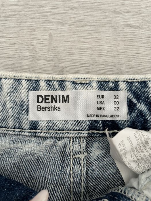Нова дънкова пола Bershka