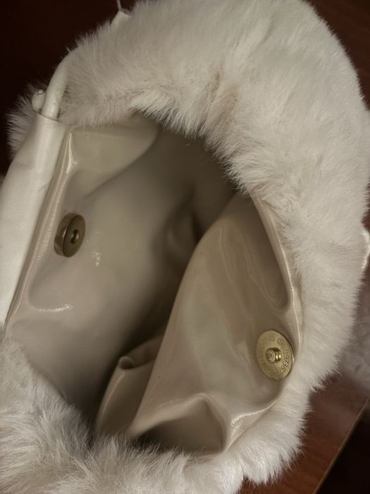 Сумка меховая.
