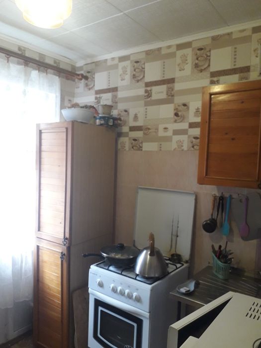 Продам Зх комнатную квартиру