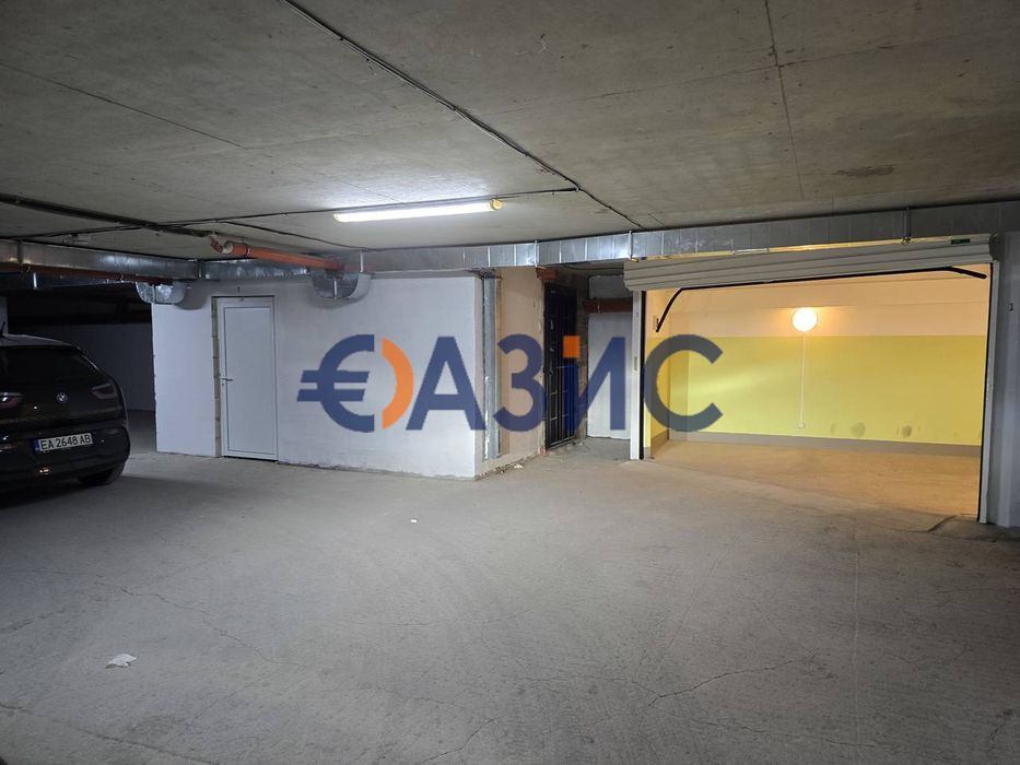 Голям подземен Гараж в сграда Златна рибка, Несебър, България, 33,44