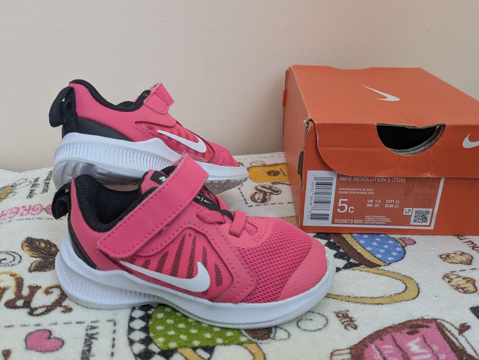 Nike revolution 5 , розови маратонки за момичета