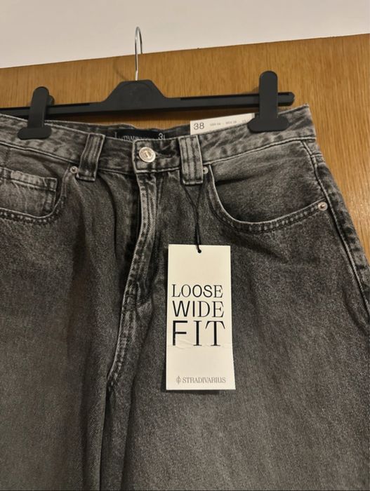 Blugi/ jeans/ pantaloni/ denim Stradivarius