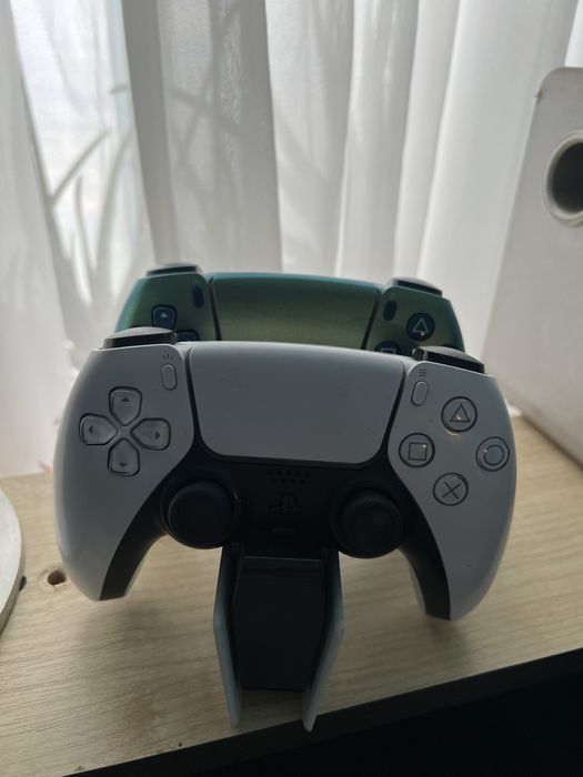 Playstation 5 почти новый