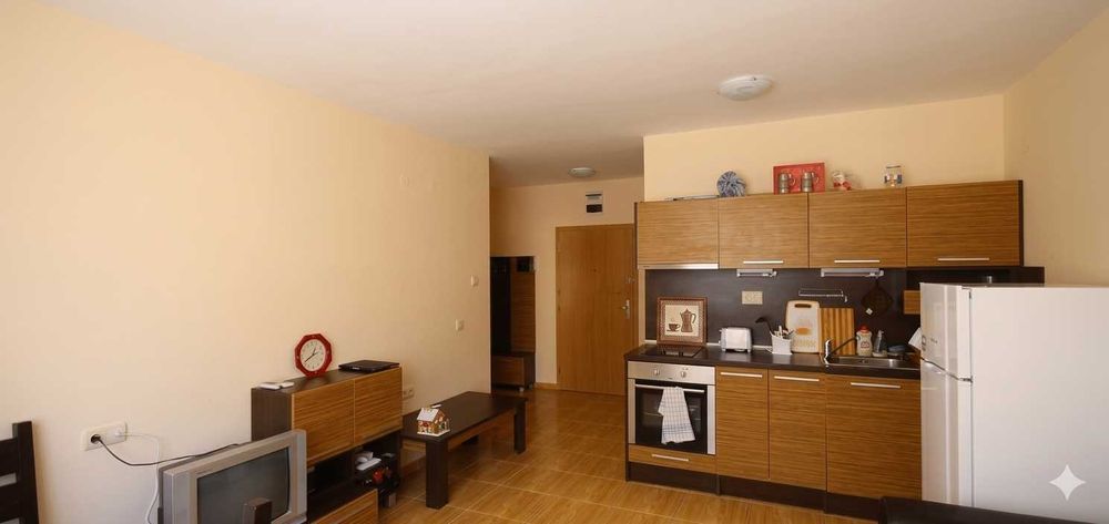 Дава се под наем Двустаен апартамент в Свети Влас - 68 кв.м за 229.5 € - Снимка #5