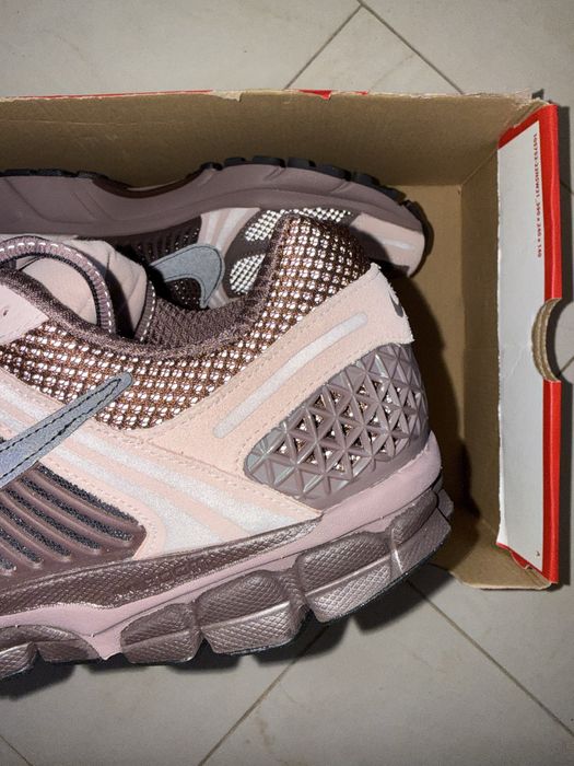 Маратонки Nike Air Zoom Vomero 5 “Plum Eclipse” - размер 45.5