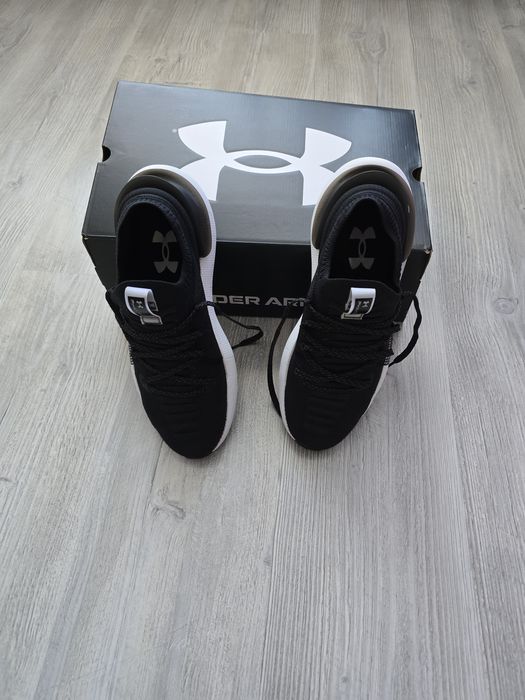 Under Armour Phantom 3