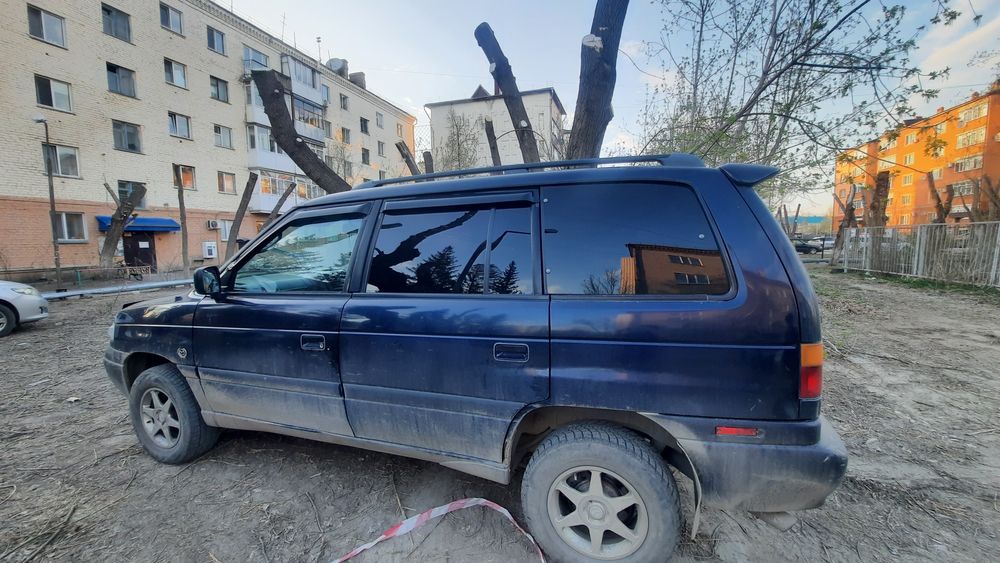 Продам Mazda mpv