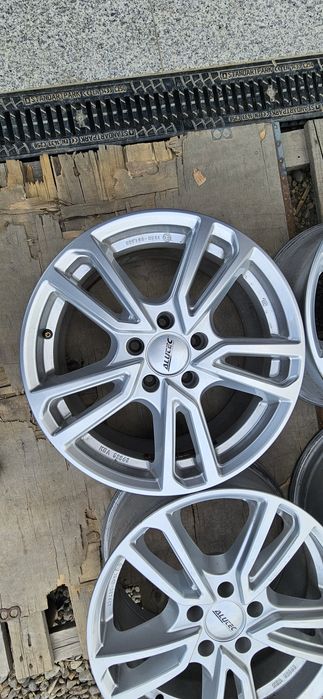 Jante R17 5x112 Et.40 7.5Jx17 Audi Vw Passat Sharan Mercedes Skoda Seat Sharan A6 A4 Golf  C-Klasse B Klasse CLA bmw seria 3 Q3 Q5