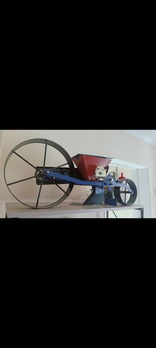 Ручная сеялка Винница