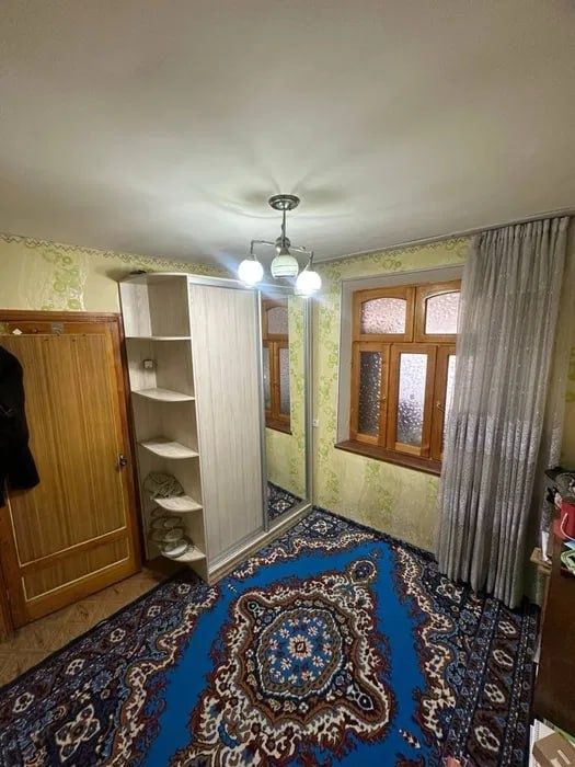 Продаётся ШРуставелли 3в4/4/5 без мебелья без ремонта локации топ !!!