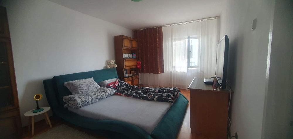 Vând apartment Tg Carbunesti jud Gorj