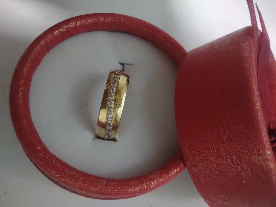 Verigheta aur 14k (efn)