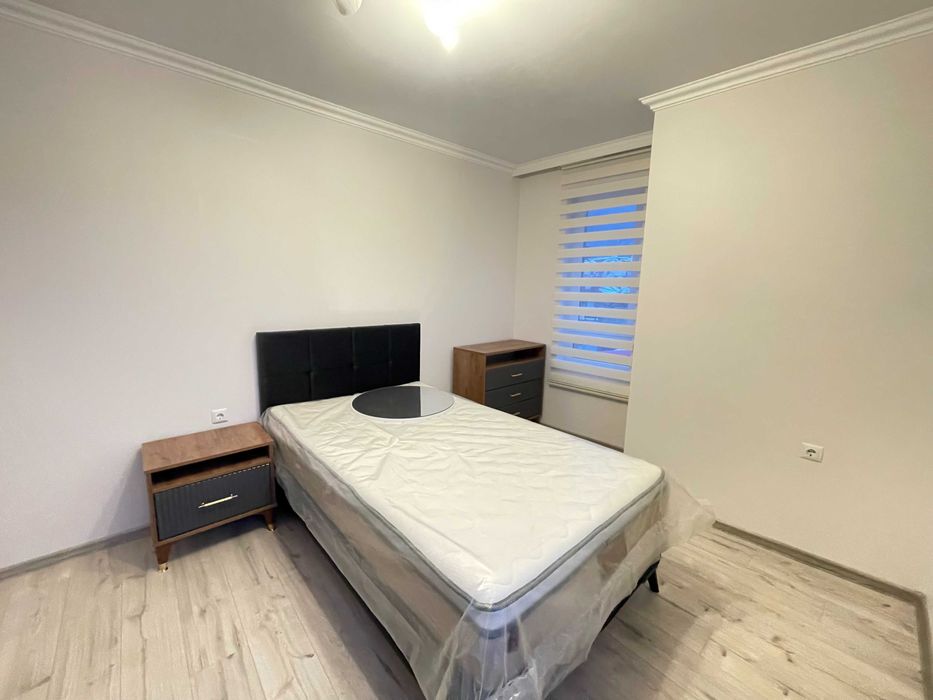 Продава се Тристаен апартамент в Шумен, Добруджански - 93 кв.м за 1700 €/кв.м - Снимка #8