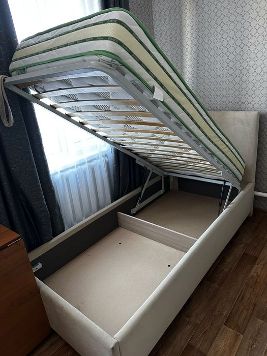 Продам кровати в отличном состоянии,