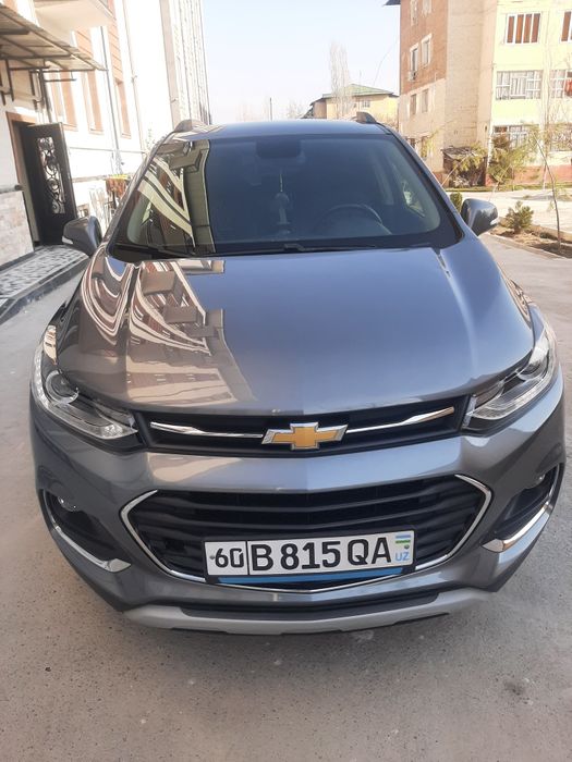 Tracker premier sotiladi