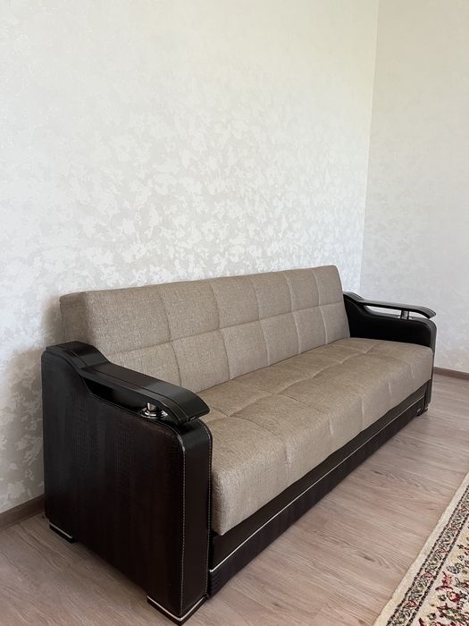 Продаю диван в хорошем состоянии