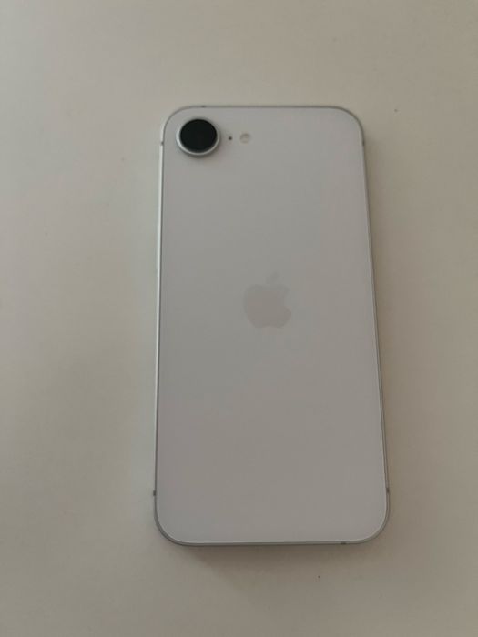 Iphone 16e 128GB 100% bat 13 цикли