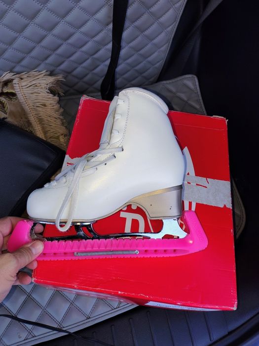 Продам коньки idea