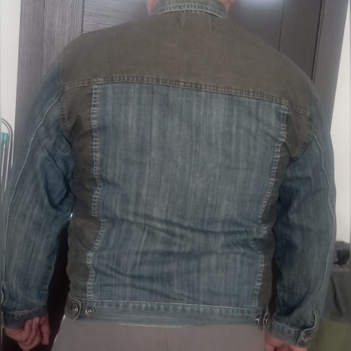 Продам мужские джинсовые куртки