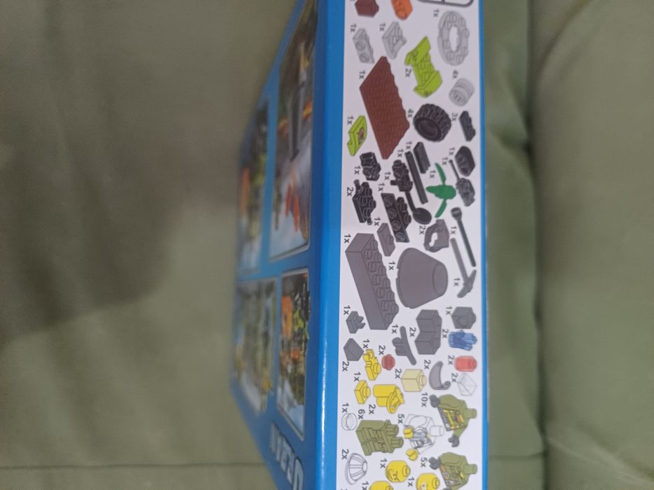 Продам  конструктор Лега