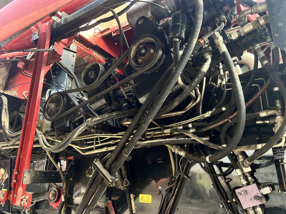 Case 5130 комбайн