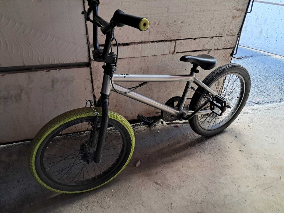 bicicleta copii aproape noua