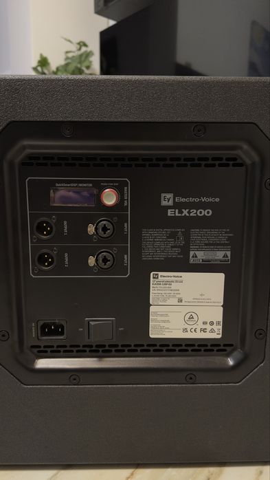 Subwoofer Electro Voice ELX200-12SP + Husa protectie EV