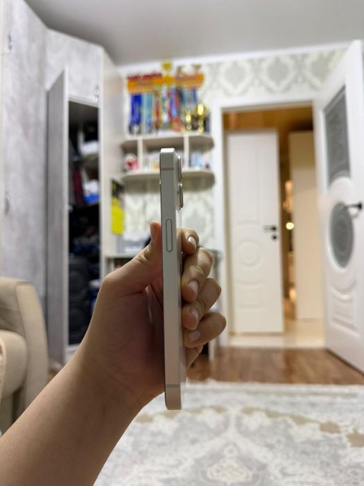 iPhone 14 в хорошем состаяние