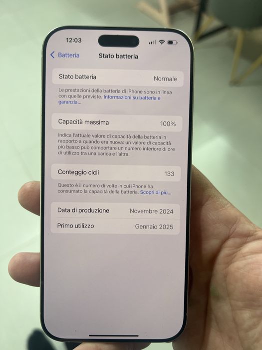 Vand iphone 16 pro max white 256 gb baterie 100% impecabil