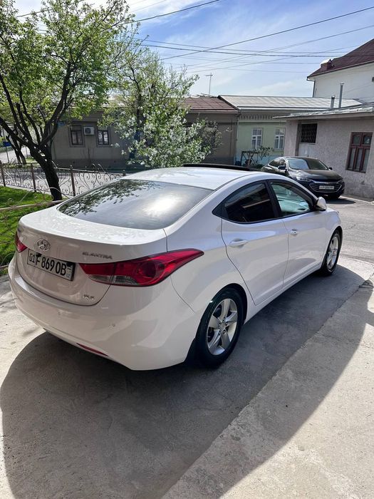Hyundai Elantra GLS