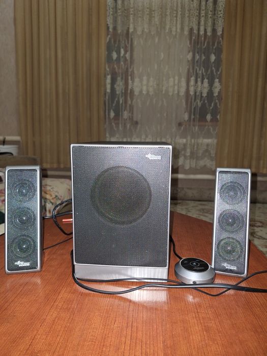 Продам компьютерный микролаб