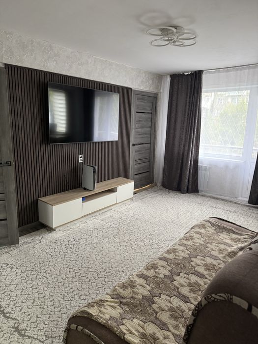 Продам трех комнатную квартиру