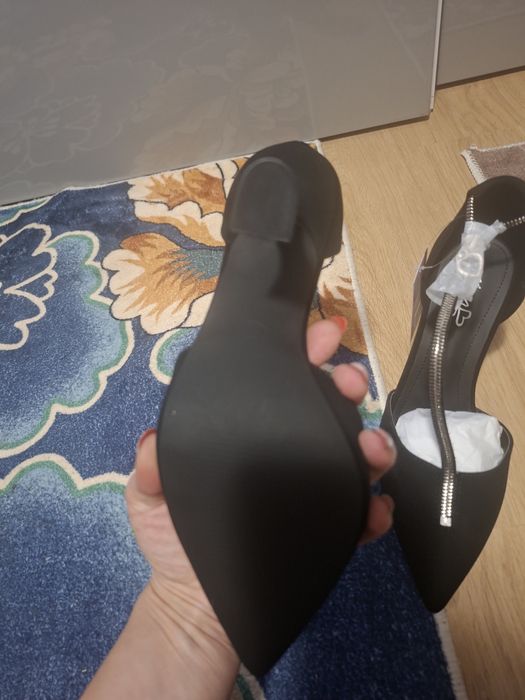 Pantofi dama noi