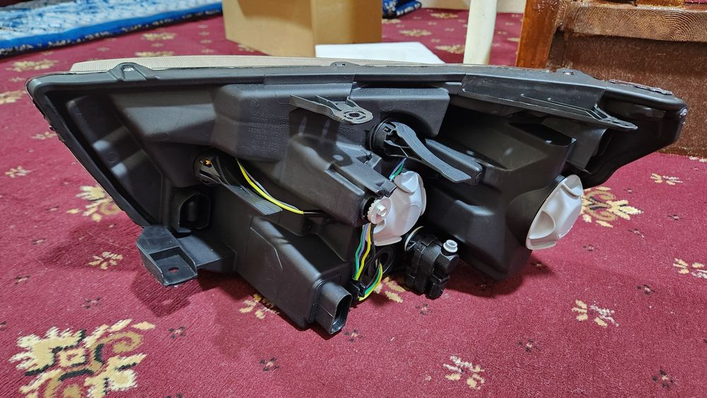 Lada vesta ong taraf farasi yengi