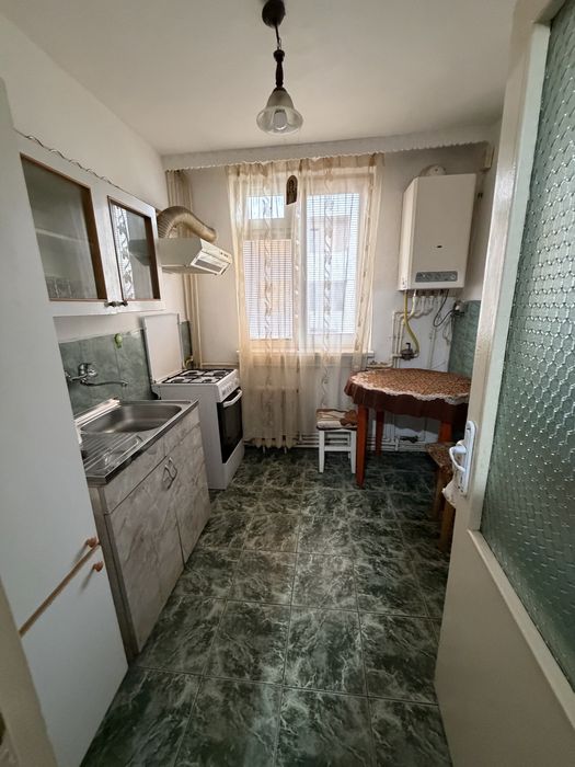 Inchiriez apartament 1 camera Precista