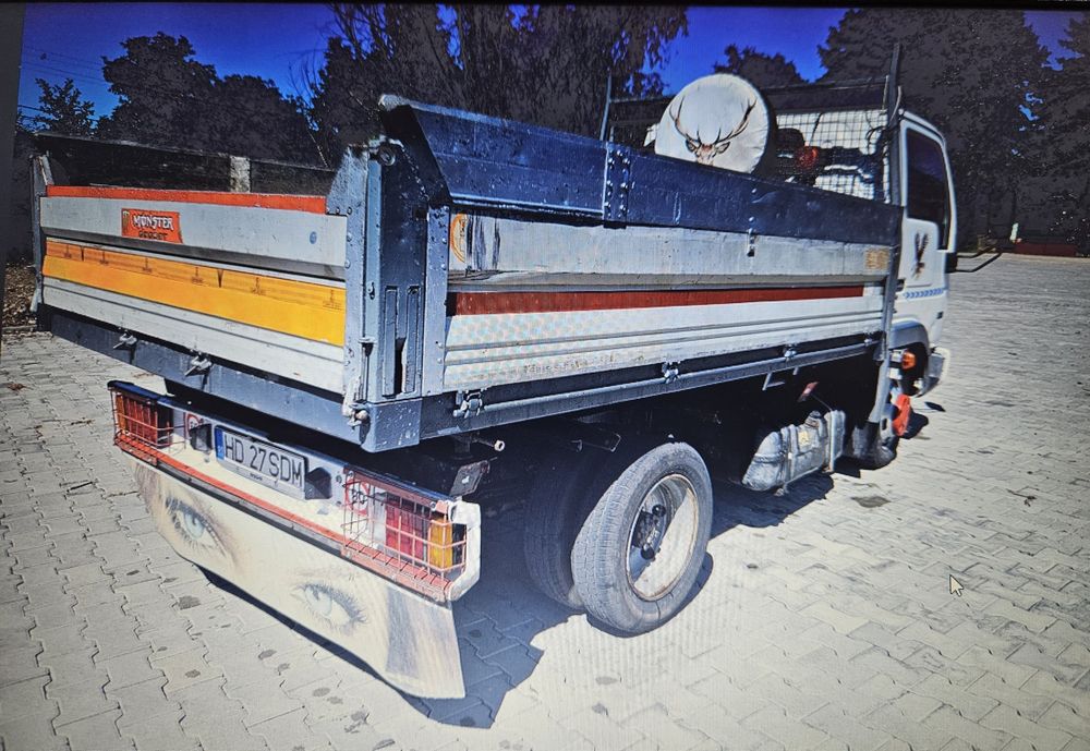 Vând Nissan cabstar