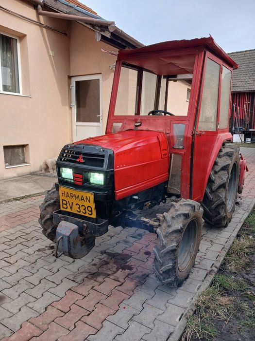 Tractor Mitsubichi 30cp 4x4