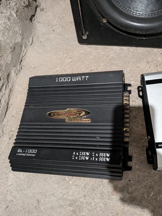 Două stații + subwoofer