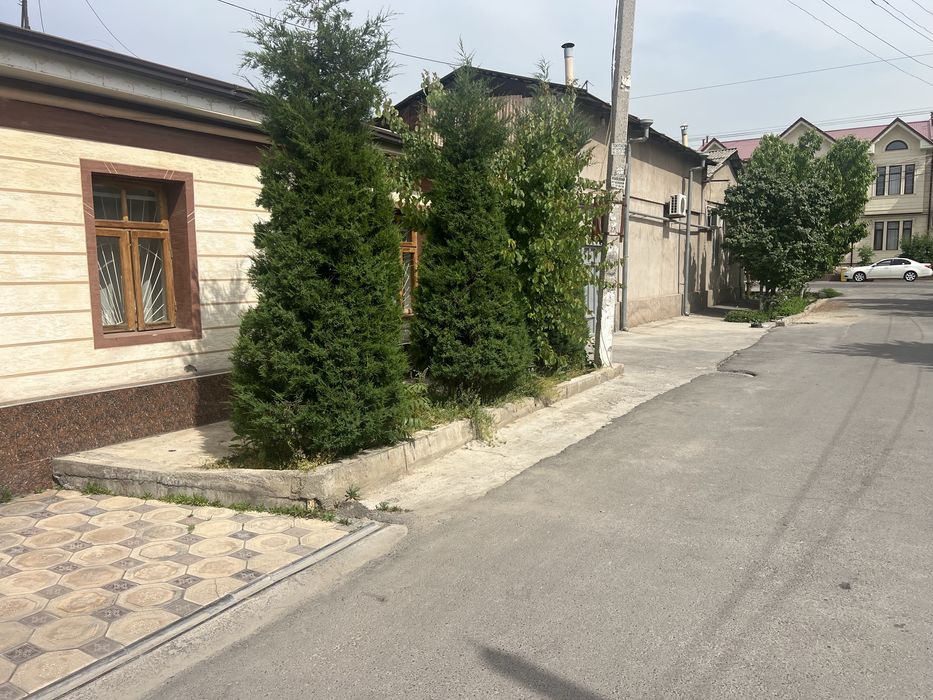 Yakkasaroy Vibrskiy mahalla uchaska sotiladi