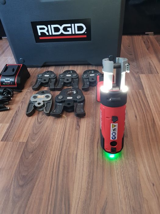 Presă de sertizat Ridgid RP 350