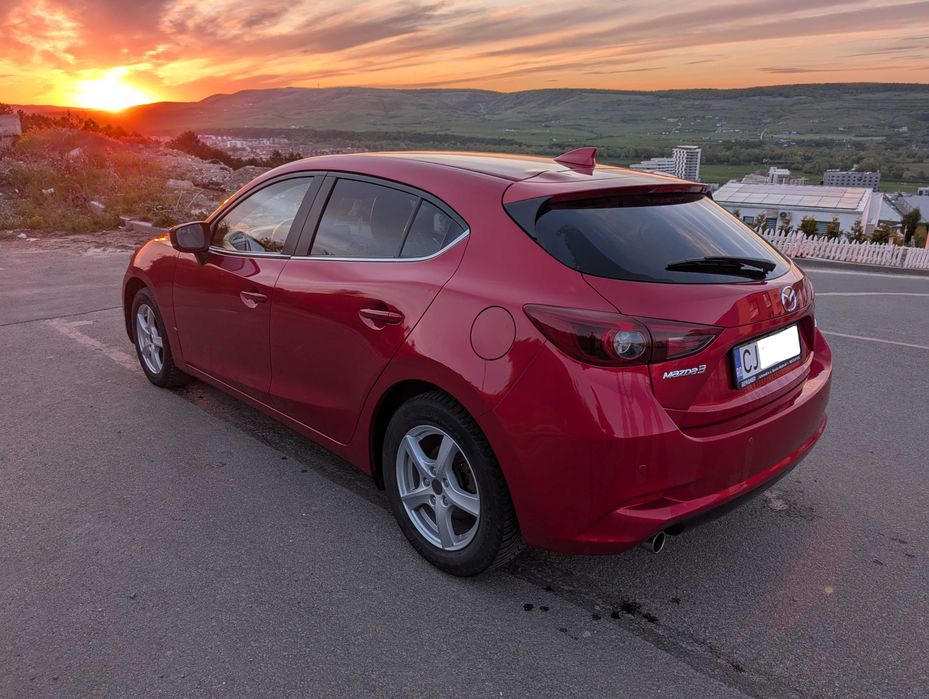 Mazda 3 2.0 Skyactiv 120CP REVOLUTION