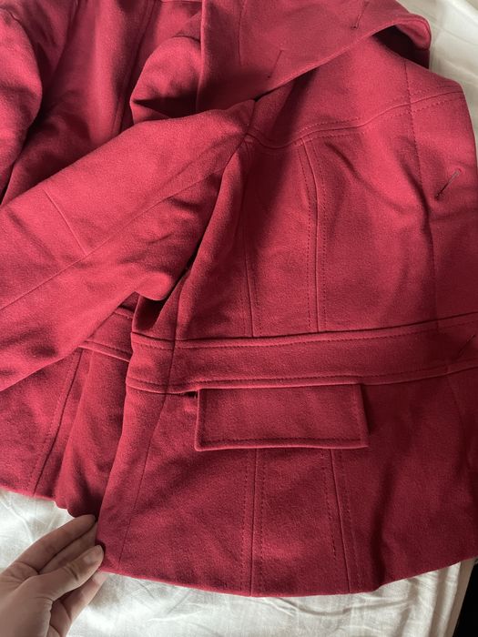 Червено палто, много запазено