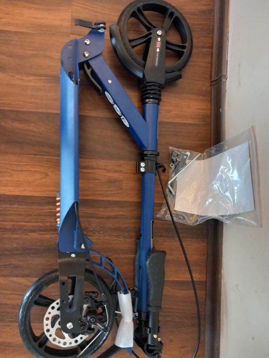 Trotineta adulti. 2 amortizoare. Frana de mana pe disc. 100 kg. Noua!